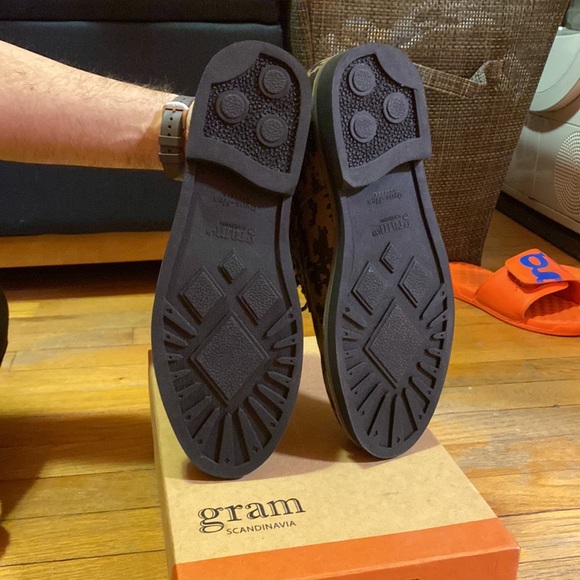 Digital camo men’s derby shoe. Size 9 - Picture 4 of 4